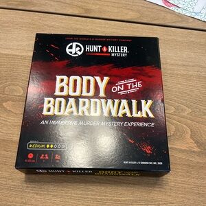 Hunt A Killer Mystery Game - Body on the Boardwalk - Red and Black